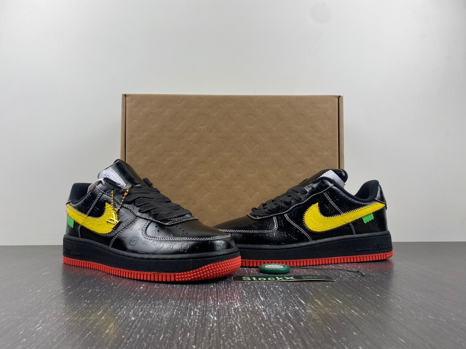 lvt x nike air force1