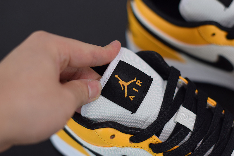 air jordan 1 low “laser orange” cz4776-107