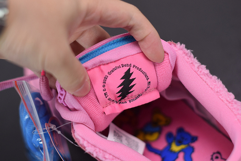 grateful dead x nike sb dunk low “pink bear” cj5378-600