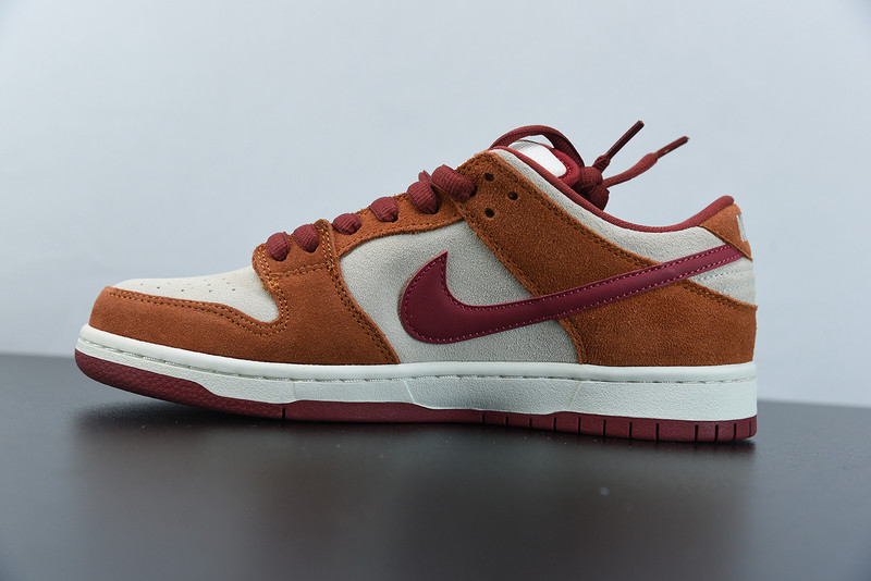 nike sb dunk low pro daek russet cedar bq6817-202