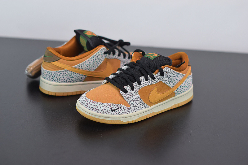 nike sb dunk low “safari” cd2563-002