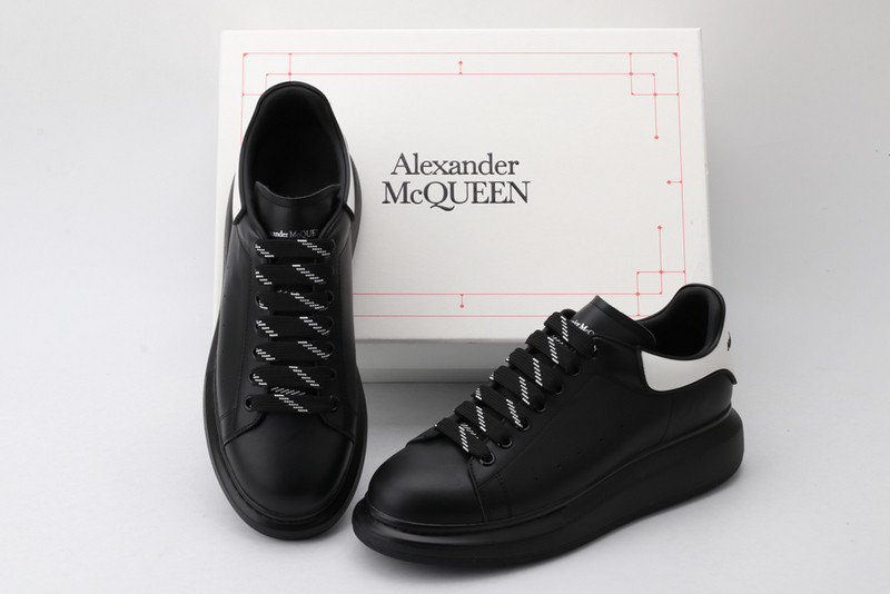 alexer mceen sneakers