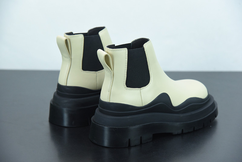 Bo*te*ga ve*ne*ta sneaker