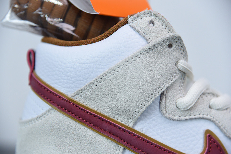 nike sb dunk high sail bright crimson cv9499-100