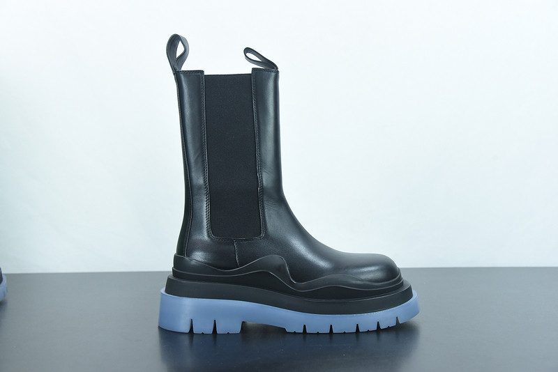 Bo*te*ga ve*ne*ta sneaker