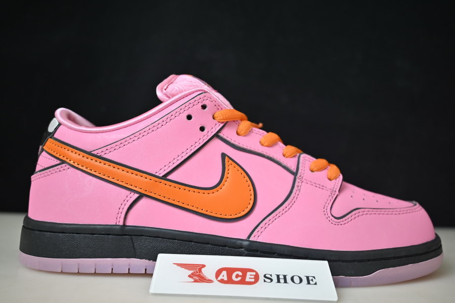 the powerpuff girls x nike sb dunk low “blossom” fd2631-600