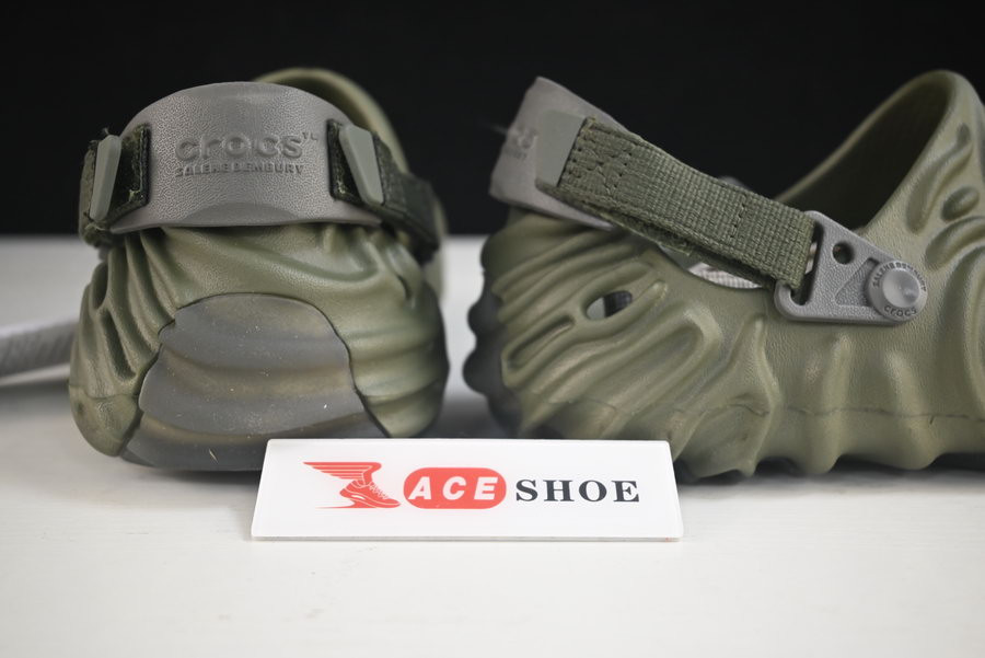 Cr*0*s pollex clog by salehe bembury cucumber 207393-309