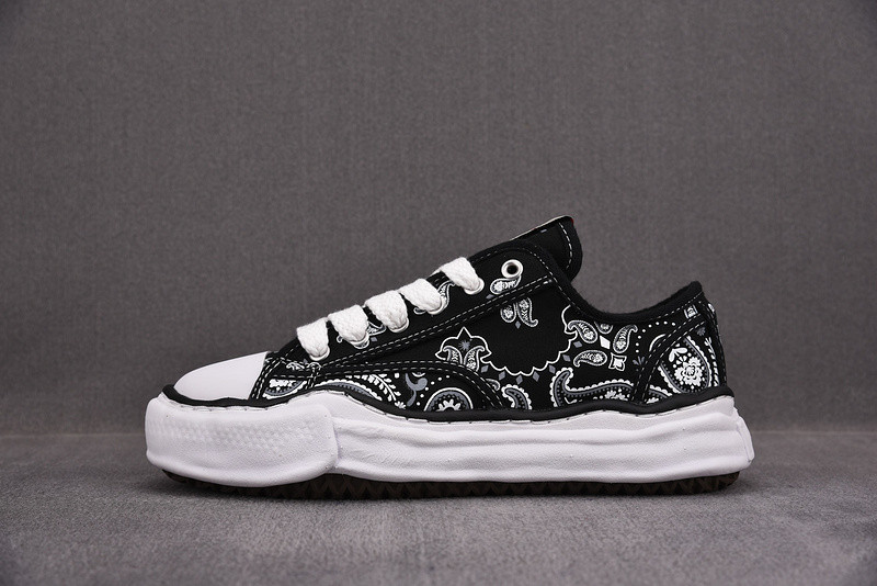 Ma*s*n mihara yasuhiro sneaker