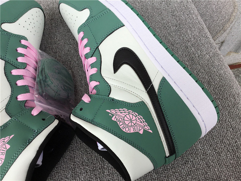 wmns air jordan 1 mid se 