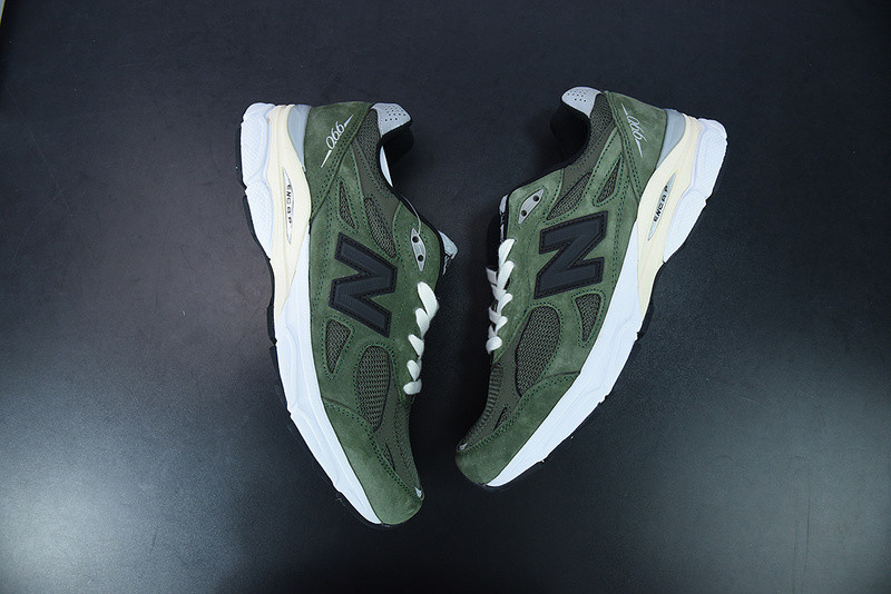 new balance sneaker