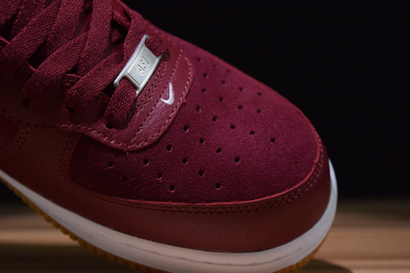 nike air force 1 mid 