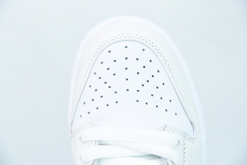 nike sb dunk low Di*m*nd s*pply co white Di*m*nd bv1310-100