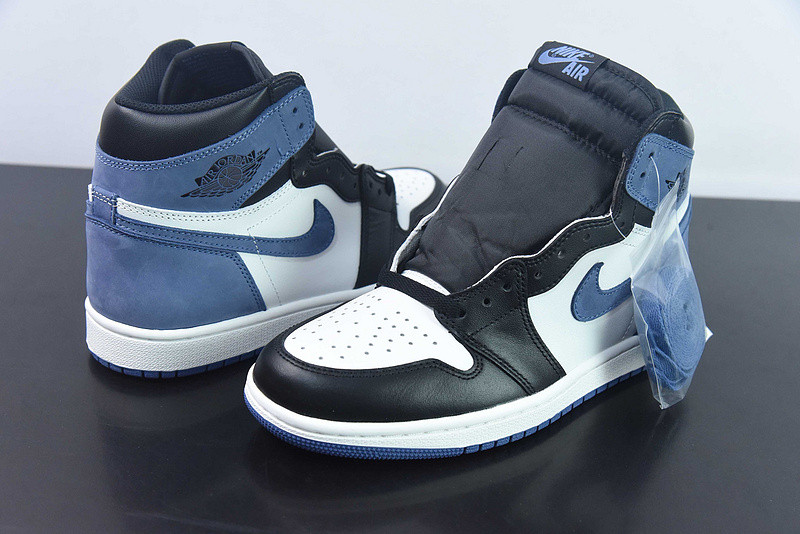 air jordan 1 retro high og "blue moon" 555088-115