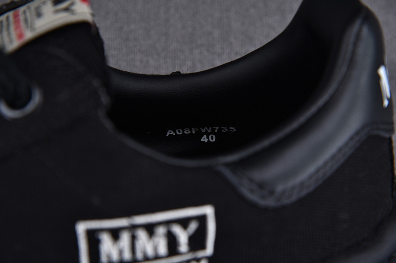 Ma*s*n mihara yasuhiro sneaker