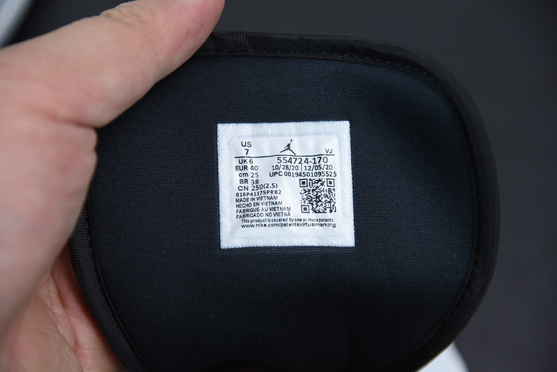 air jordan 1 mid surF**es in 