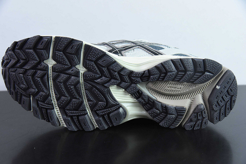 As*ic*s gel-kahana 8 