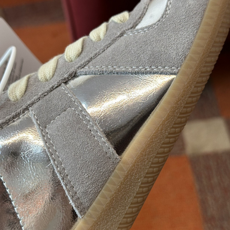 ma*s*n Ma*i*la sneaker