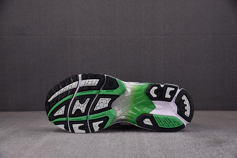 As*ic*s gel-kayano 14 