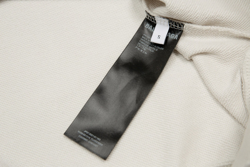 Ba*len*cia*ga clothes