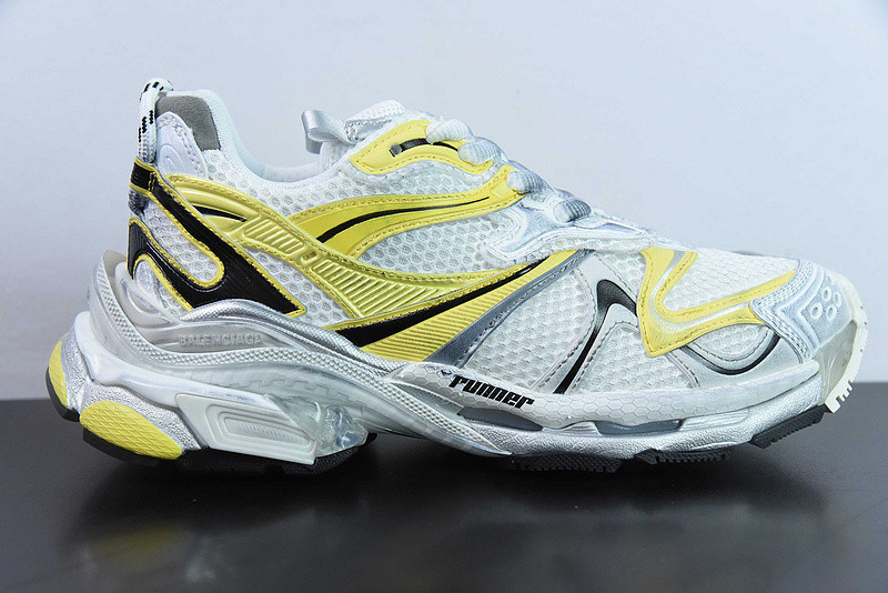 Ba*len*cia*ga runner sneaker