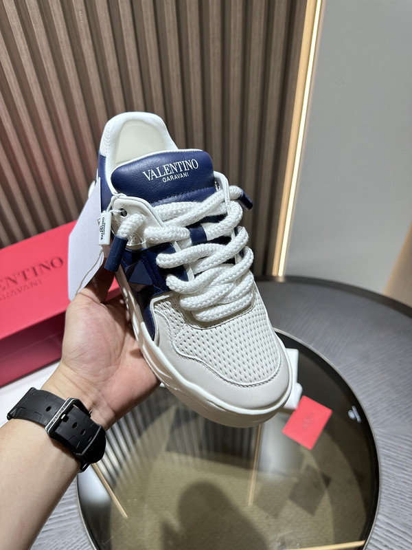 valentino sneaker