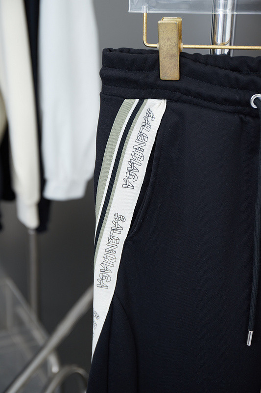 Ba*len*cia*ga clothes