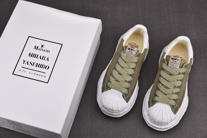 Ma*s*n mihara yasuhiro sneaker