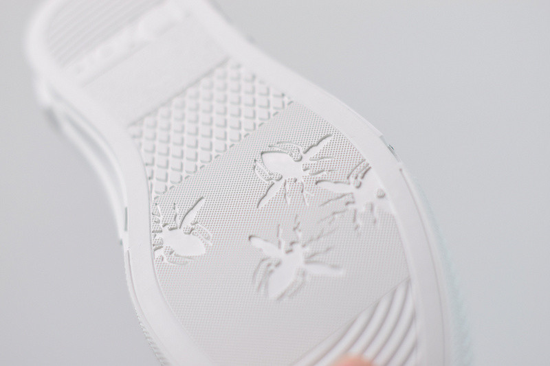 dio* b23 oblique low-top white sneaker