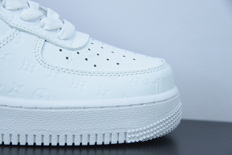 lvt x nike air force1