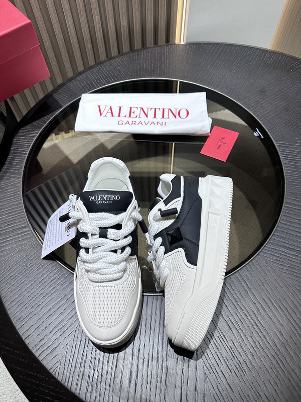 valentino sneaker