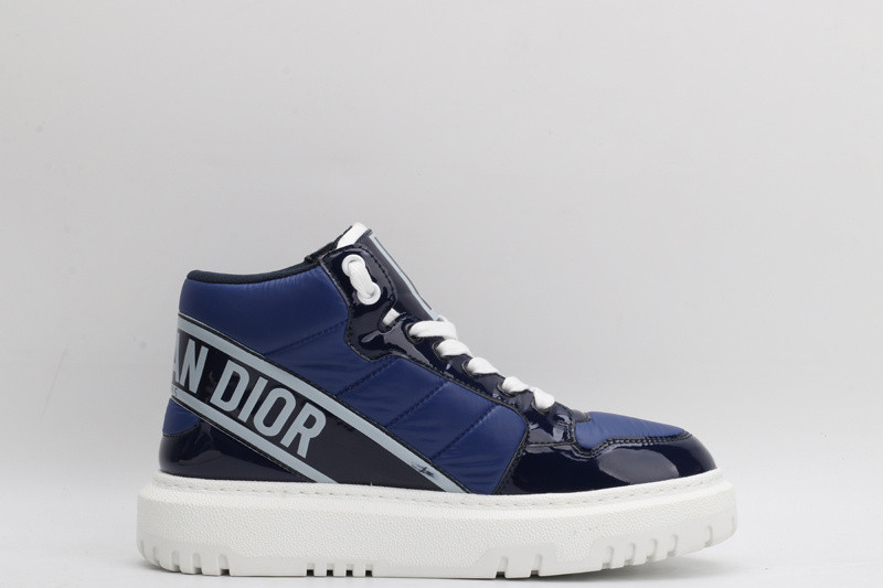 dio* sneaker