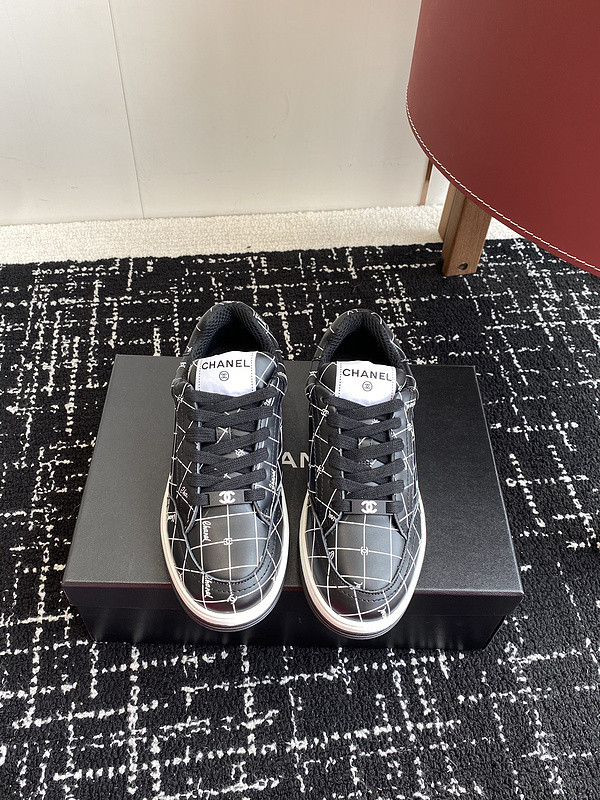 Chanel Sneaker