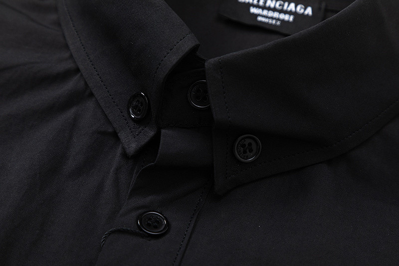 Ba*len*cia*ga clothes